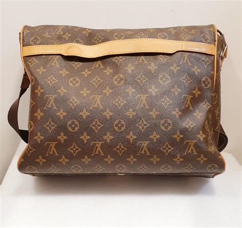 louis vuitton abbesses messenger bag|louis vuitton messenger laptop bag.